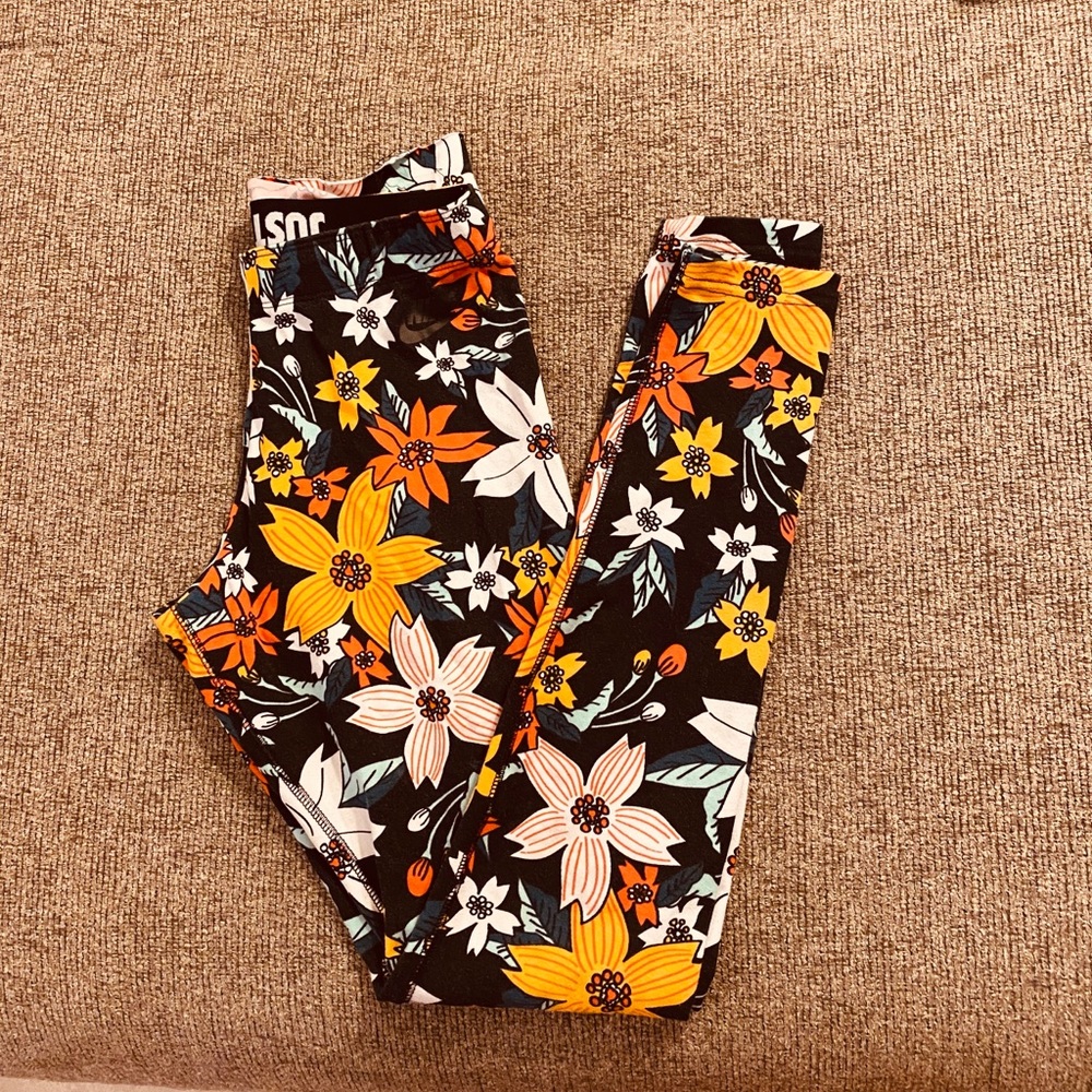 Nike leggings